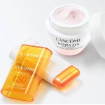 5 - Lancôme UV Expert Supra Screen Invisible Sun Stick SPF 50 18g