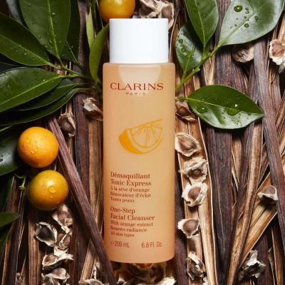 1 - Clarins One-Step Facial Cleanser with Orange Extract, 200 ml