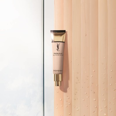 1 - Yves Saint Laurent Touche Éclat All-In-One Glow, BD50