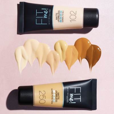1 - Maybelline Fit Me Matte&Poreless Natural Beige (220)