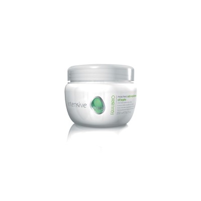 1 - Vitality's Intensive Aqua Equilibrio Clay sebo-balancing mask 200 ml