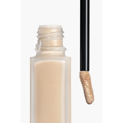 2 - CHANEL Ultra Le Teint Le Correcteur concealer makeup 8.5 g B20