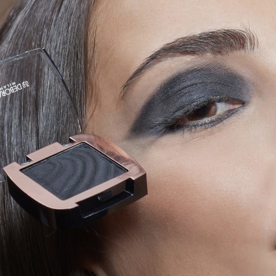 1 - Deborah Milano Color Lovers Eyeshadow 9 Mat Black