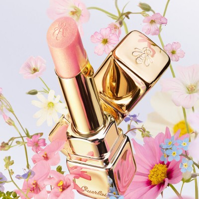 1 - Guerlain KissKiss Bee Glow 056 Pearly Lily