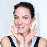 1 - Garnier Maschera Occhi Anti Fatica con Succo d'Arancia e Acido Ialuronico