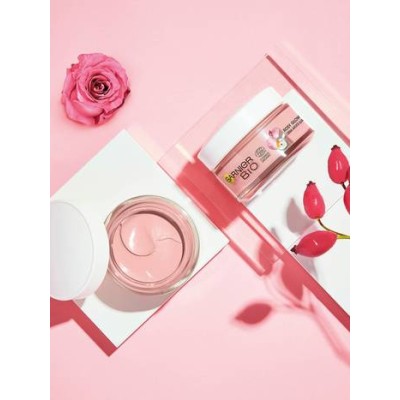1 - Garnier Bio Rosy Glow 3in1 Crema Anti-età Illuminante 50ml