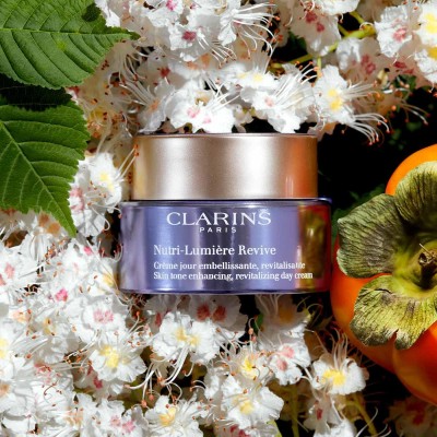 1 - Clarins Nutri-Lumière Revive 50ml