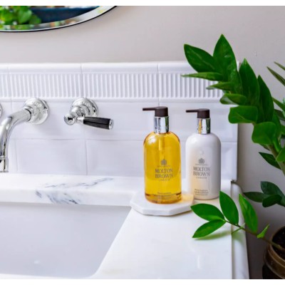 1 - Molton Brown Flora Luminare Fine Liquid Hand Wash 300ml