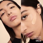 2 - Yves Saint Laurent All Hours Foundation MC5 25 ml