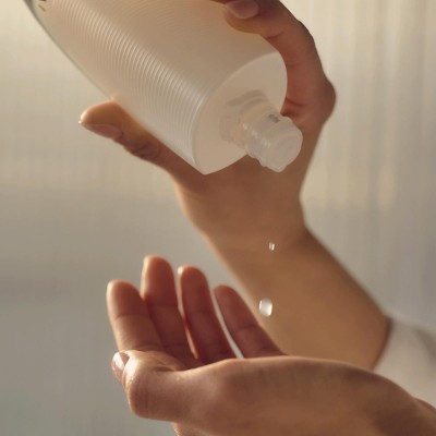 1 - Sensai ABSOLUTE SILK Micro Essence-In-Lotion 125 ml