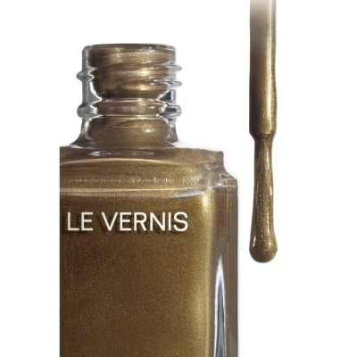 2 - CHANEL Le Vernis 965 Clair De Lune