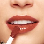 5 - Clarins Lip Comfort Oil lip balm & scrub 09 chocolate Women 7 ml