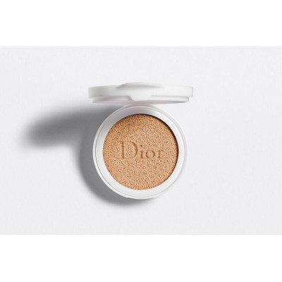 1 - Dior La ricarica Dreamskin Fresh & Perfect Cushion 020 Light beige