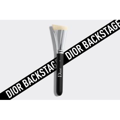1 - Dior Backstage Contour Brush N°15