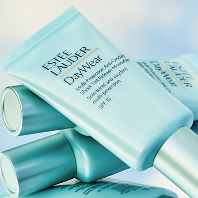 1 - Estée Lauder DayWear Multi-Protection Anti-Oxidant Sheer Tint Release Moisturiser SPF 15 30ml