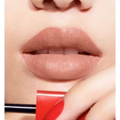 2 - Dior Rouge Ultra Care Liquid 639 Wonder