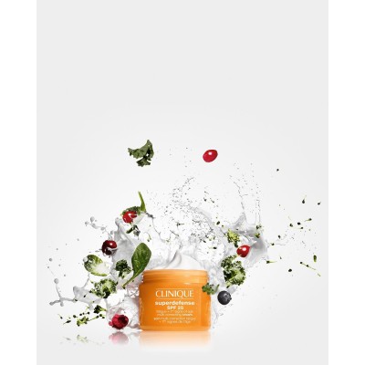 2 - Clinique Superdefense SPF 25 Crema Prevenzione Antietà + Anti-Fatica, Combination Oily & Oily, 50ml
