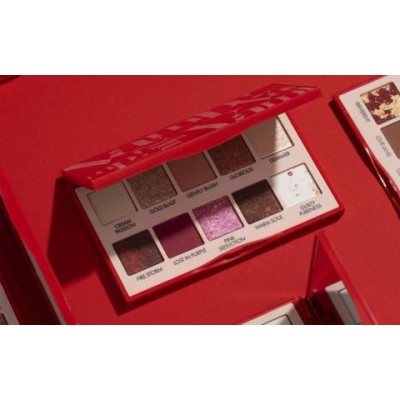 2 - PUPA Milano Vamp! 002 Sensual Red 6.5g