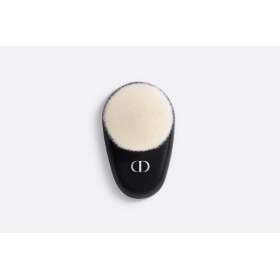 1 - Dior Backstage Face Brush N°18