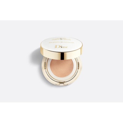 1 - Dior Prestige Light-in-White Blemish Balm 12g
