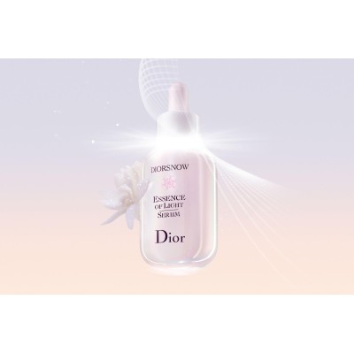 2 - Dior Diorsnow Essence of Light 30 ml