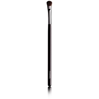 1 - CHANEL Small Eyeshadow Brush N°15
