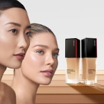 6 - Shiseido Synchro Skin Self-Refreshing Foundation 330 Bamboo 30 ml