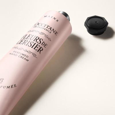 2 - L'Occitane Fleurs de Cerisier 75ml