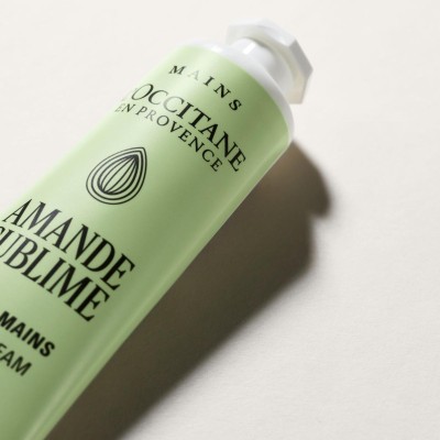 2 - L'Occitane Crema Mani Mandorla (Amande Sublime) 30ml